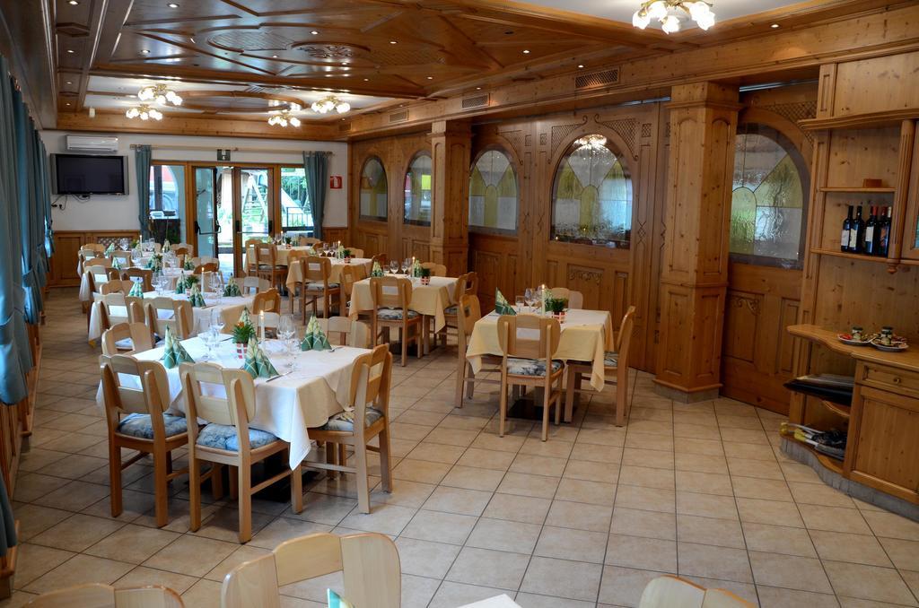 Hotel Schoberhof เฟลด์ทูร์นส์ ภายนอก รูปภาพ