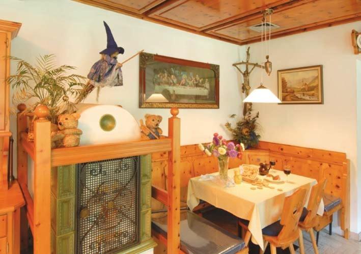 Hotel Schoberhof เฟลด์ทูร์นส์ ภายนอก รูปภาพ