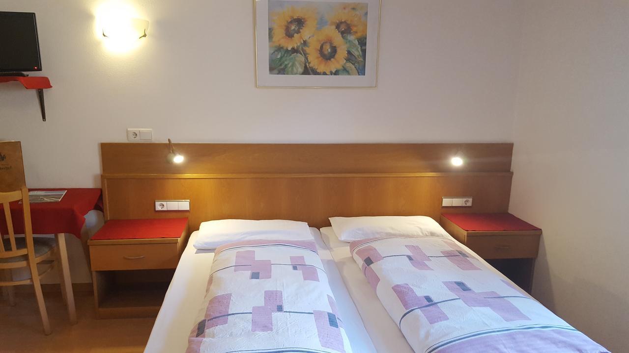 Hotel Schoberhof เฟลด์ทูร์นส์ ภายนอก รูปภาพ